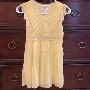 Yellow dress screams spring!